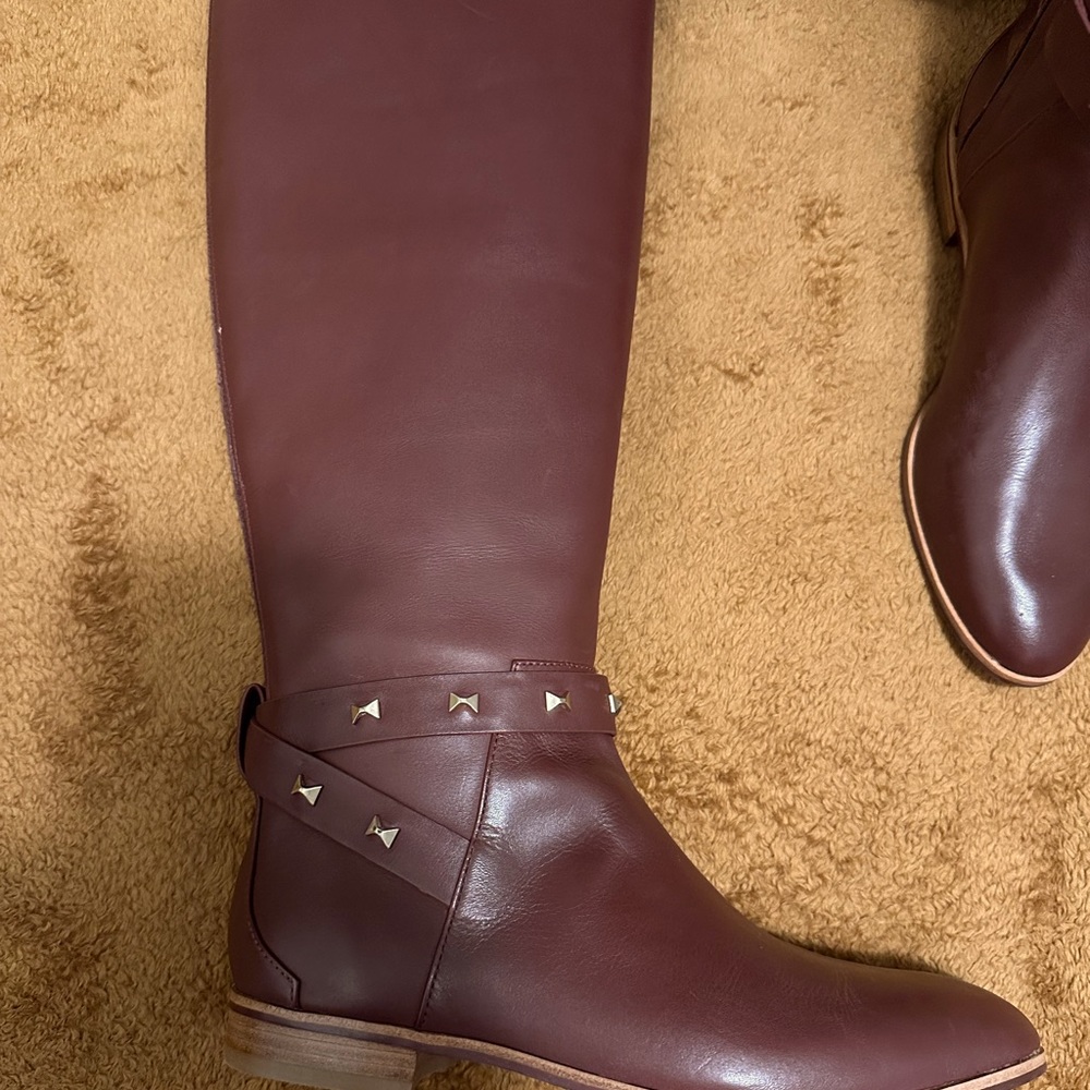 Condition: New | Size: 9 (39.5 EUR) | Note: Large calves beware!